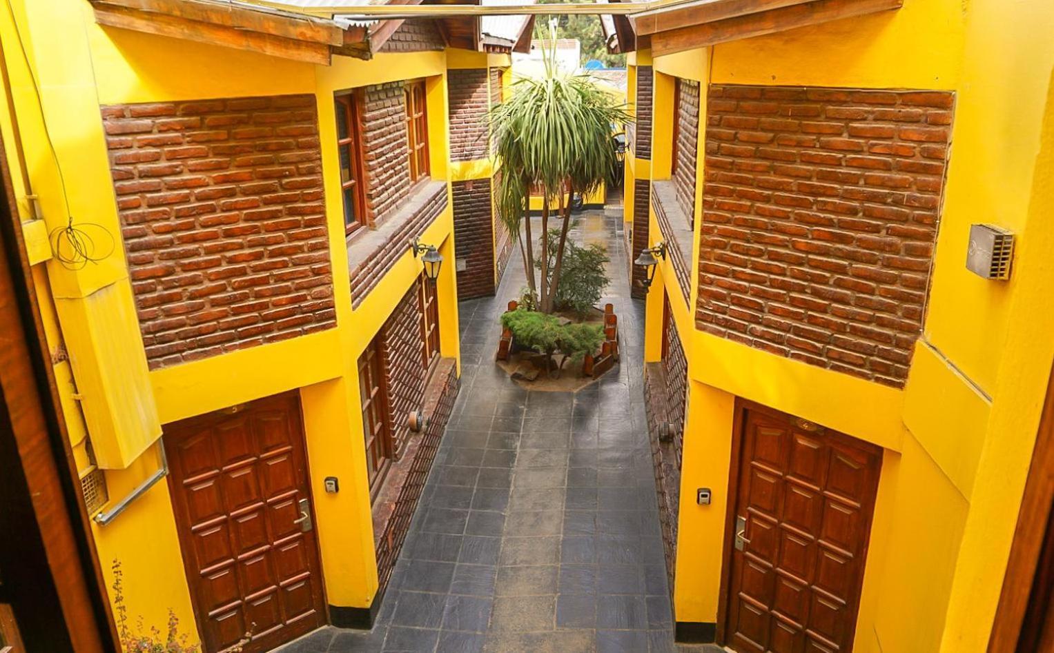 Apart Hotel Libertador El Calafate Luaran gambar