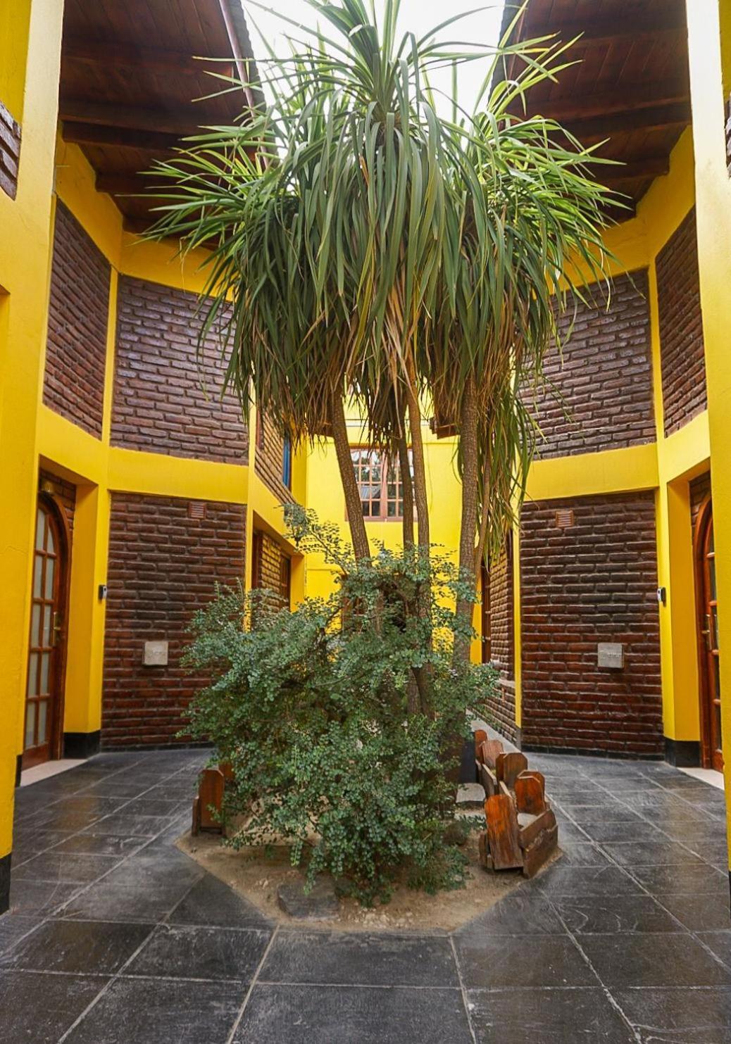 Apart Hotel Libertador El Calafate Luaran gambar