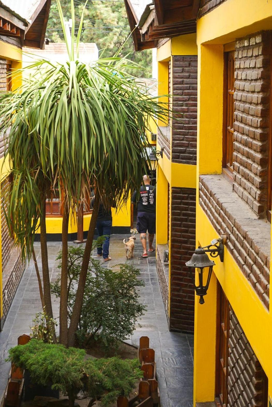 Apart Hotel Libertador El Calafate Luaran gambar