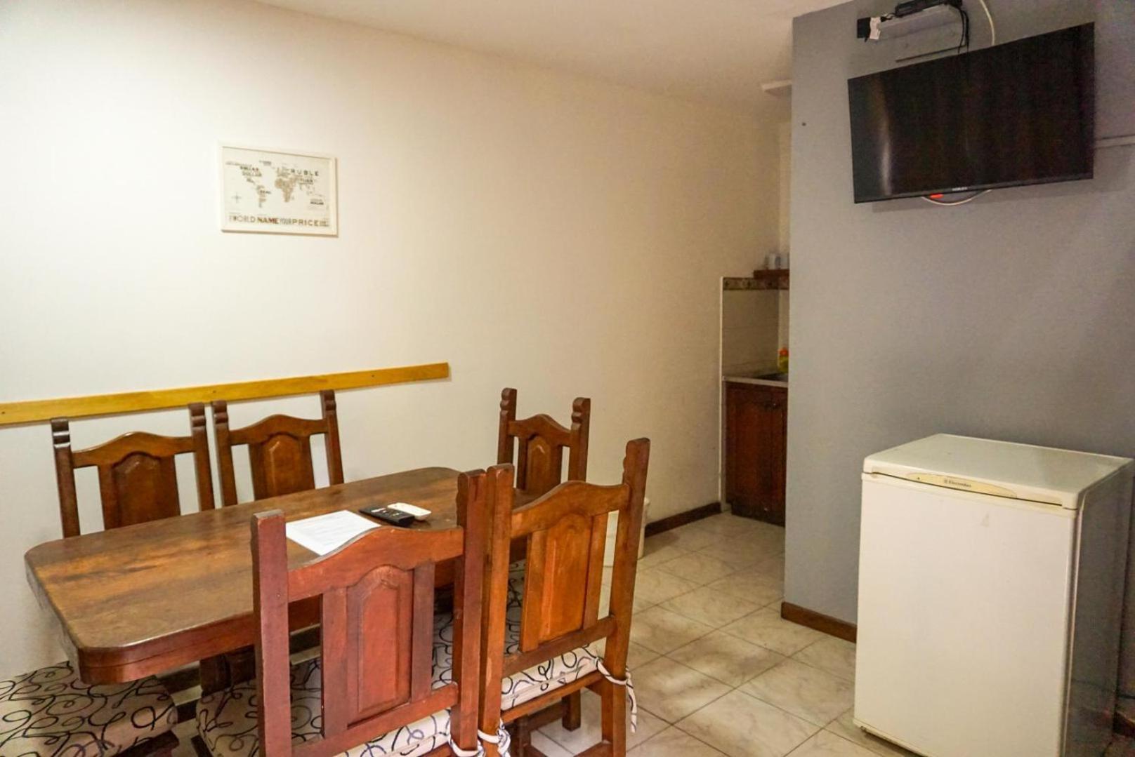 Apart Hotel Libertador El Calafate Luaran gambar