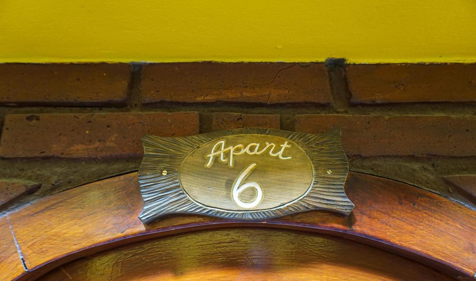 Apart Hotel Libertador El Calafate Luaran gambar
